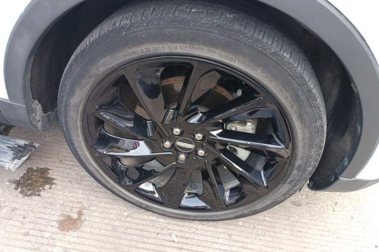 Used Lincoln Nautilus 2021 2.7T Four-Wheel Drive Prestige Edition Right Front Wheel Hub