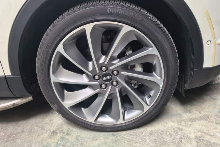 Used Lincoln Nautilus 2021 2.7T Four-Wheel Drive Prestige Edition Right Front Wheel Hub