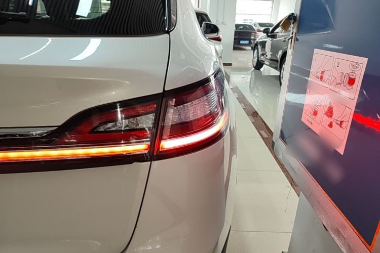 Used Lincoln Nautilus 2021 2.0T Four-Wheel Drive Luxury Edition Right Rear Taillight