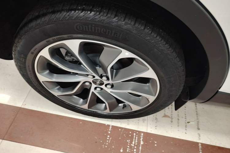 Used Lincoln Nautilus 2021 2.0T Four-Wheel Drive Luxury Edition Right Rear Wheel Hub