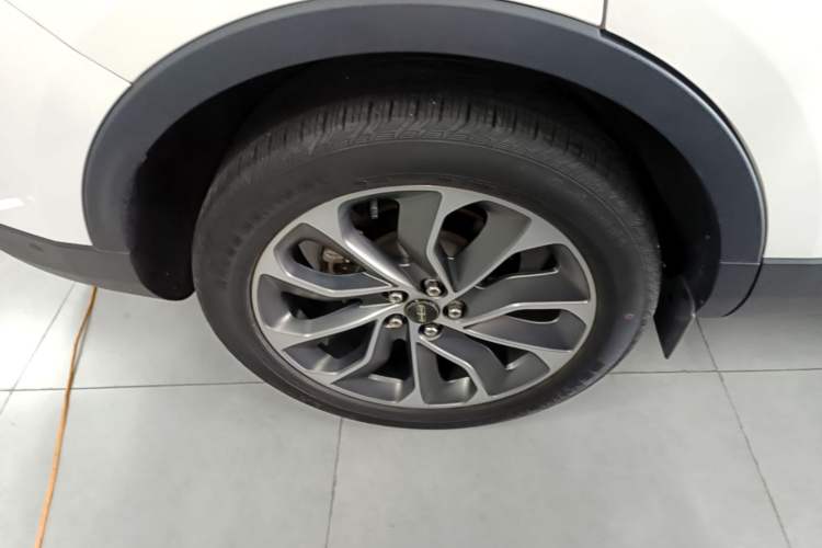 Used Lincoln Nautilus 2021 2.0T Four-Wheel Drive Luxury Edition Right Rear Wheel Hub
