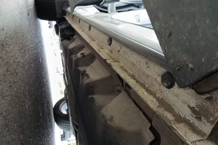 Used Lincoln Nautilus 2021 2.7T Four-Wheel Drive Prestige Edition Right Side Sill