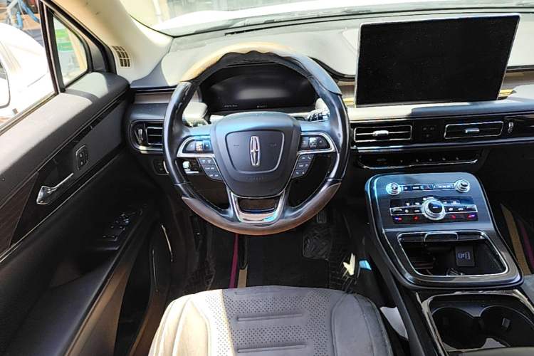 Used Lincoln Nautilus 2021 2.0T Four-Wheel Drive Luxury Edition Steering Wheel