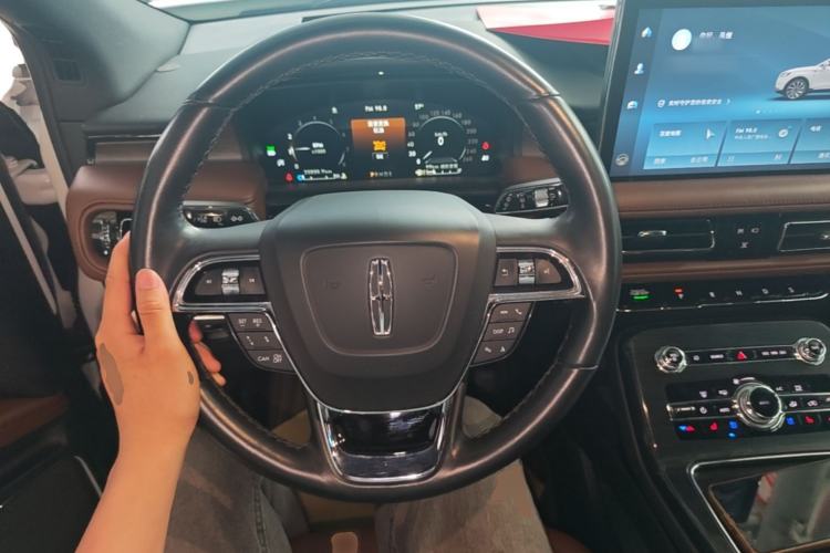 Used Lincoln Nautilus 2021 2.0T Four-Wheel Drive Luxury Edition Steering Wheel