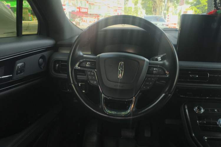 Used Lincoln Nautilus 2021 2.0T Four-Wheel Drive Luxury Edition Steering Wheel
