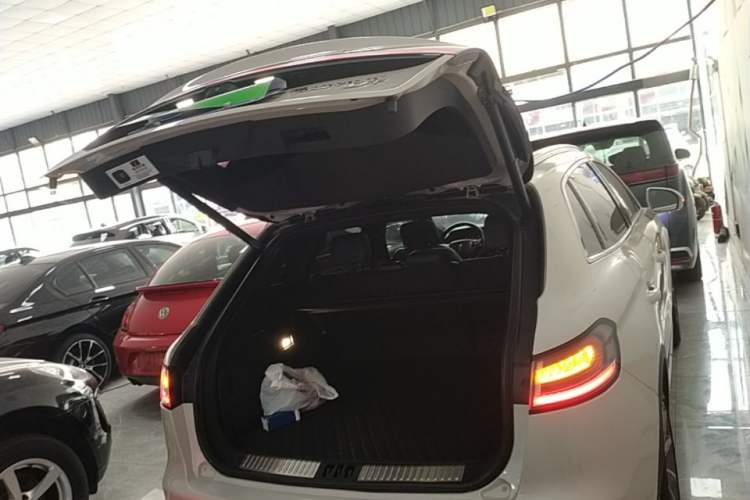 Used Lincoln Nautilus 2021 2.7T Four-Wheel Drive Prestige Edition Trunk