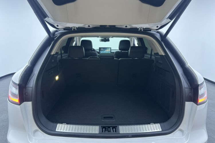 Used Lincoln Nautilus 2021 2.0T Four-Wheel Drive Luxury Edition Trunk