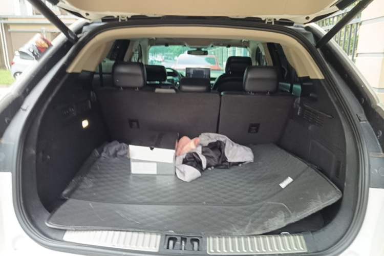 Used Lincoln Nautilus 2021 2.7T Four-Wheel Drive Prestige Edition Trunk