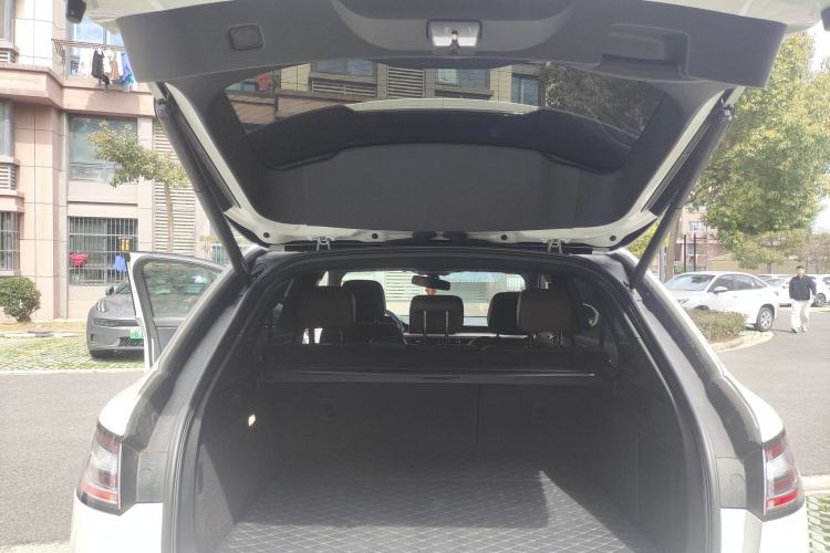 Used Lincoln Nautilus 2021 2.0T Four-Wheel Drive Luxury Edition Trunk