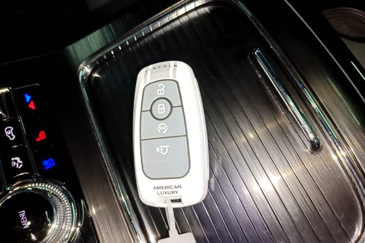 Used Lincoln Nautilus 2021 2.0T Four-Wheel Drive Luxury Edition Vehicle Key