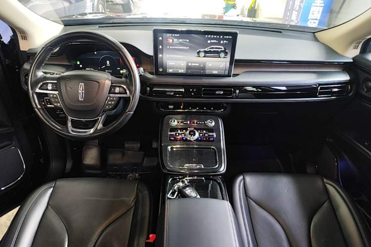 Used Lincoln Nautilus 2022 2.7T Four-Wheel Drive Luxury Edition Center Console
