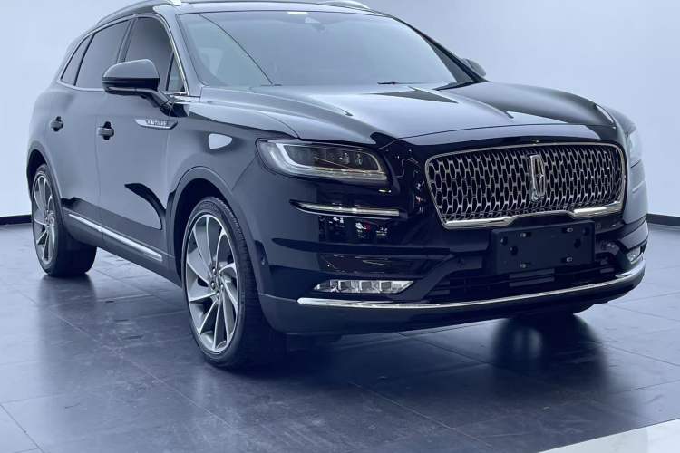 Used Lincoln Nautilus 2022 2.7T Four-Wheel Drive Luxury Edition Front Right 45 Deg