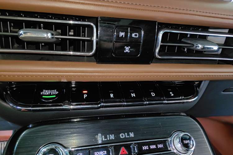 Used Lincoln Nautilus 2022 2.7T Four-Wheel Drive Luxury Edition Gear Lever