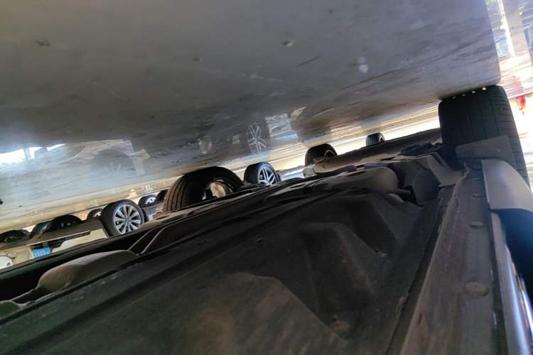Used Lincoln Nautilus 2022 2.7T Four-Wheel Drive Luxury Edition Right Side Sill