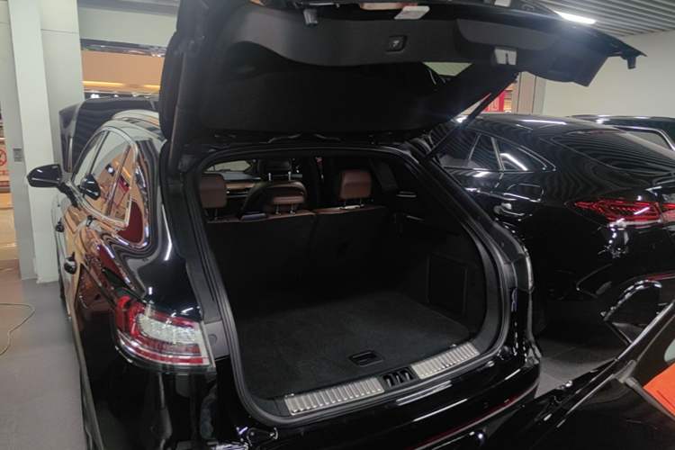 Used Lincoln Nautilus 2022 2.7T Four-Wheel Drive Luxury Edition Trunk