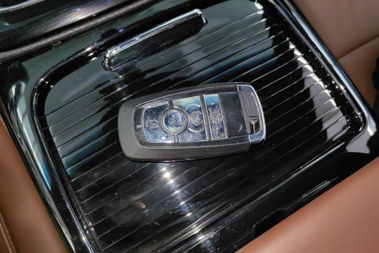 Used Lincoln Nautilus 2022 2.7T Four-Wheel Drive Luxury Edition Vehicle Key