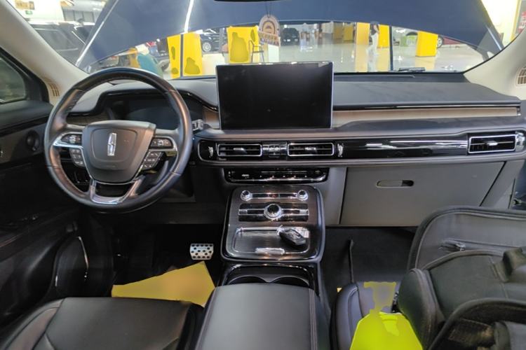 Used Lincoln Nautilus 2022 2.7T Four-Wheel Drive Luxury Edition Center Console