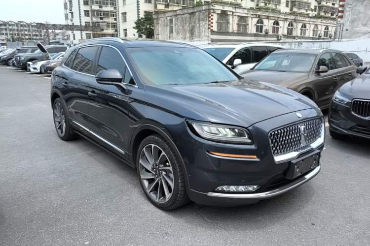 Used Lincoln Nautilus 2022 2.7T Four-Wheel Drive Luxury Edition Front Right 45 Deg