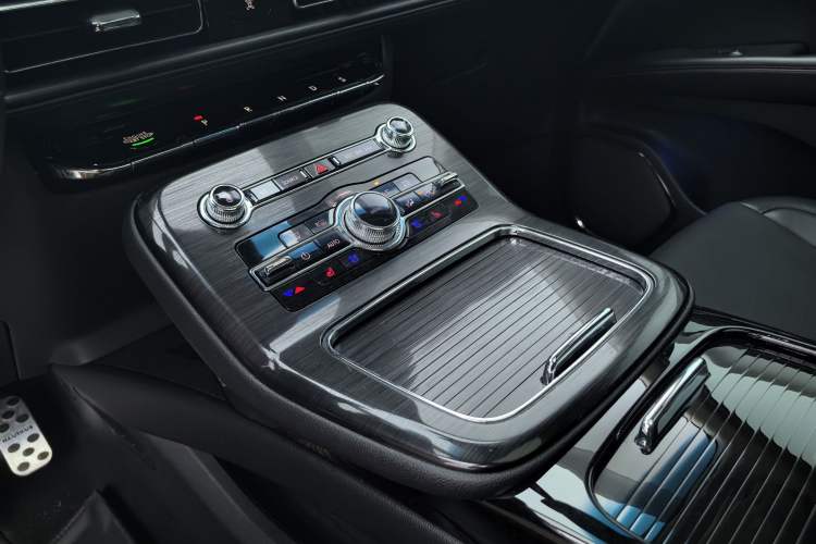 Used Lincoln Nautilus 2022 2.7T Four-Wheel Drive Luxury Edition Interior 2