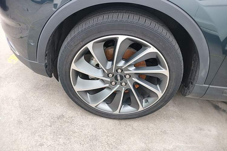 Used Lincoln Nautilus 2022 2.7T Four-Wheel Drive Luxury Edition Left Front Wheel Hub