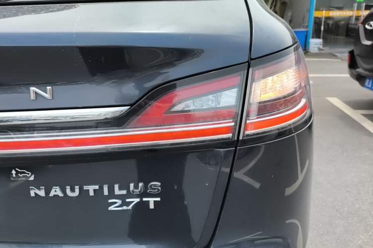 Used Lincoln Nautilus 2022 2.7T Four-Wheel Drive Luxury Edition Right Rear Taillight
