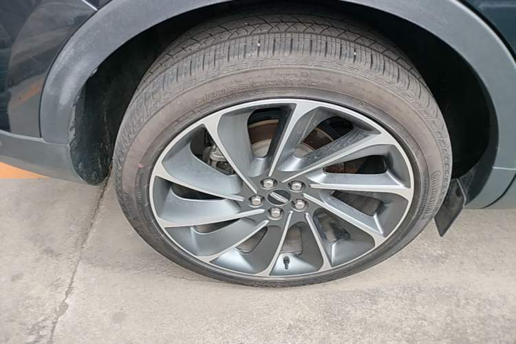 Used Lincoln Nautilus 2022 2.7T Four-Wheel Drive Luxury Edition Right Rear Wheel Hub