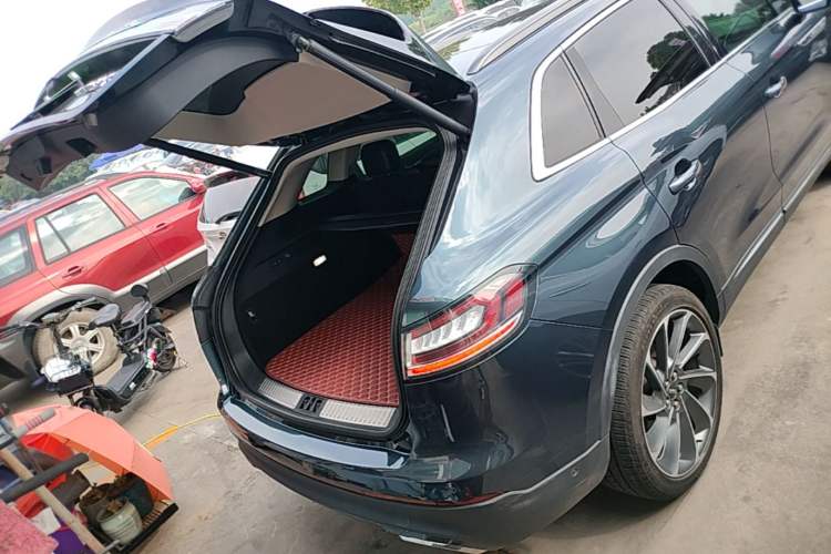 Used Lincoln Nautilus 2022 2.7T Four-Wheel Drive Luxury Edition Trunk