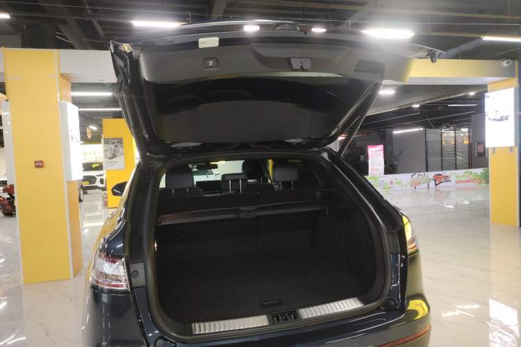 Used Lincoln Nautilus 2022 2.7T Four-Wheel Drive Luxury Edition Trunk