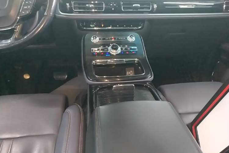 Used Lincoln Nautilus 2022 2.7T Four-Wheel Drive Luxury Edition Gear Lever