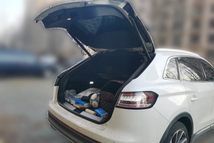 Used Lincoln Nautilus 2022 2.7T Four-Wheel Drive Luxury Edition Trunk