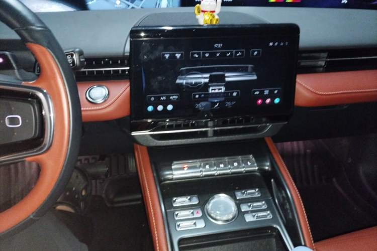 Used Lincoln Nautilus 2023 2.0T Four-Wheel Drive Zunrui Version Audio And AC Panel