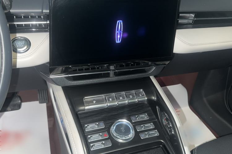 Used Lincoln Nautilus 2023 2.0T All-Wheel-Drive Luxury Hybrid Edition Audio And AC Panel