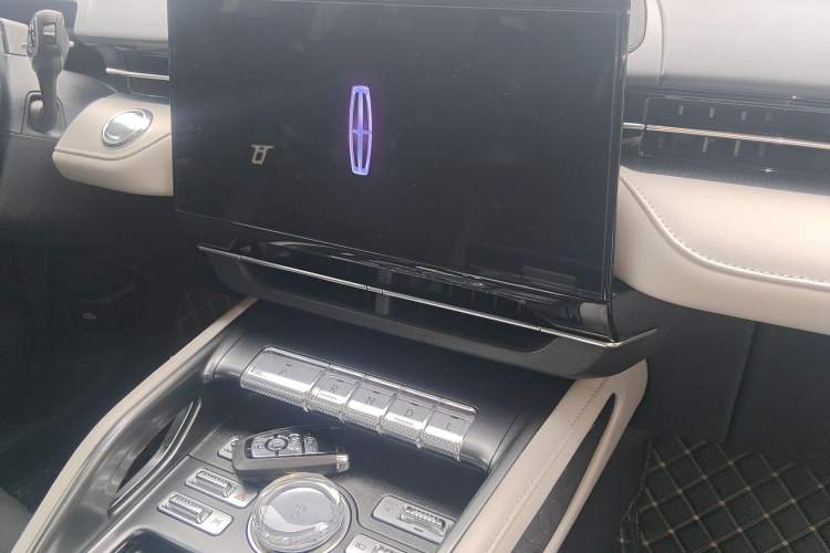 Used Lincoln Nautilus 2023 2.0T All-Wheel-Drive Zunrui Hybrid Version Audio And AC Panel