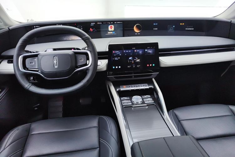 Used Lincoln Nautilus 2023 2.0T Four-Wheel Drive Luxury Edition Center Console