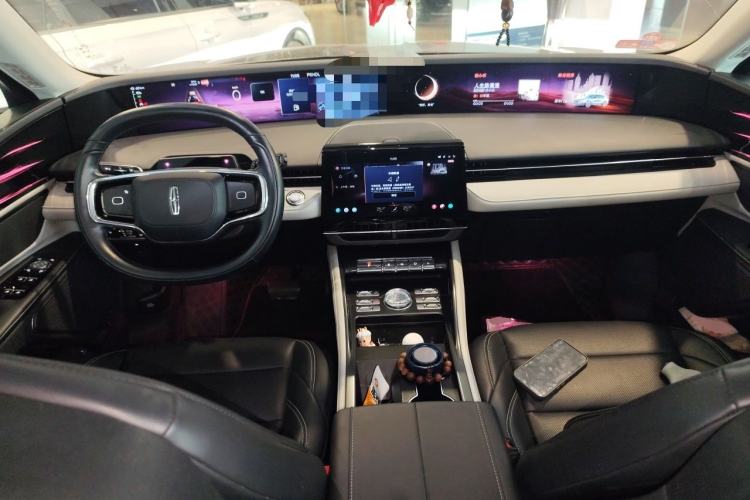 Used Lincoln Nautilus 2023 2.0T Four-Wheel Drive Luxury Edition Center Console