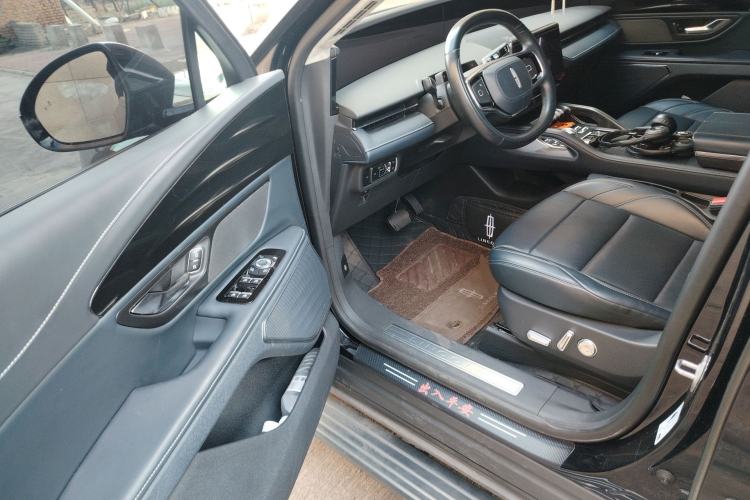 Used Lincoln Nautilus 2023 2.0T All-Wheel-Drive Luxury Edition Driver Seat