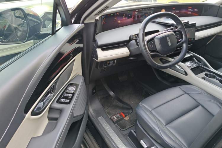 Used Lincoln Nautilus 2023 2.0T Four-Wheel Drive Luxury Edition Driver Seat