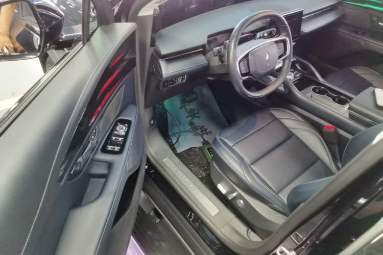 Used Lincoln Nautilus 2023 2.0T All-Wheel-Drive Luxury Edition Driver Seat