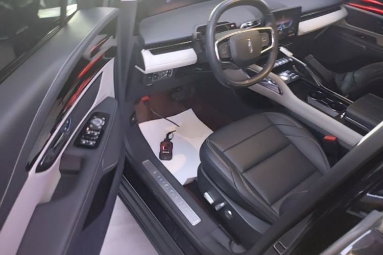 Used Lincoln Nautilus 2023 2.0T All-Wheel-Drive Luxury Hybrid Edition Driver Seat