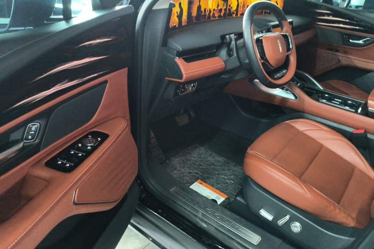Used Lincoln Nautilus 2023 2.0T All-Wheel-Drive Luxury Edition Driver Seat