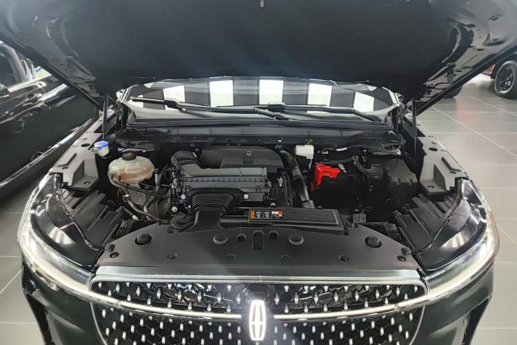 Used Lincoln Nautilus 2023 2.0T All-Wheel-Drive Luxury Edition Engine Bay