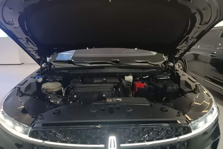 Used Lincoln Nautilus 2023 2.0T Four-Wheel Drive Zunrui Version Engine Bay