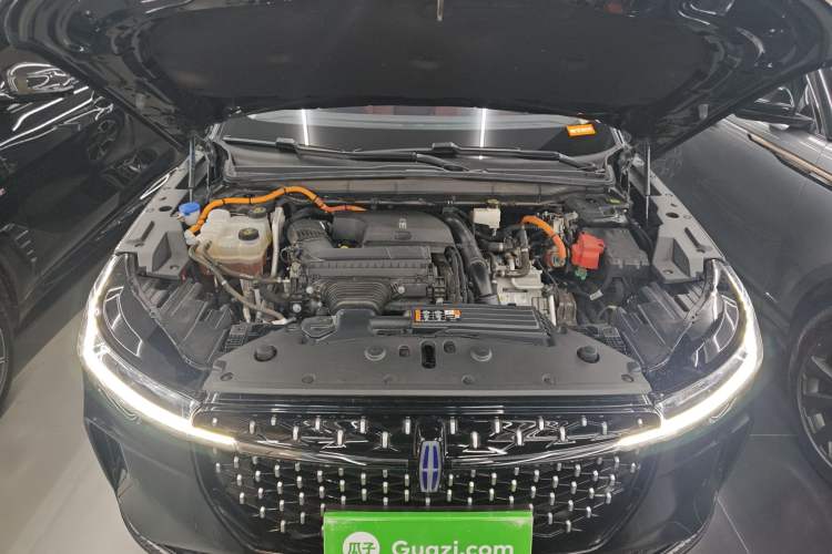 Used Lincoln Nautilus 2023 2.0T All-Wheel-Drive Luxury Hybrid Edition Engine Bay