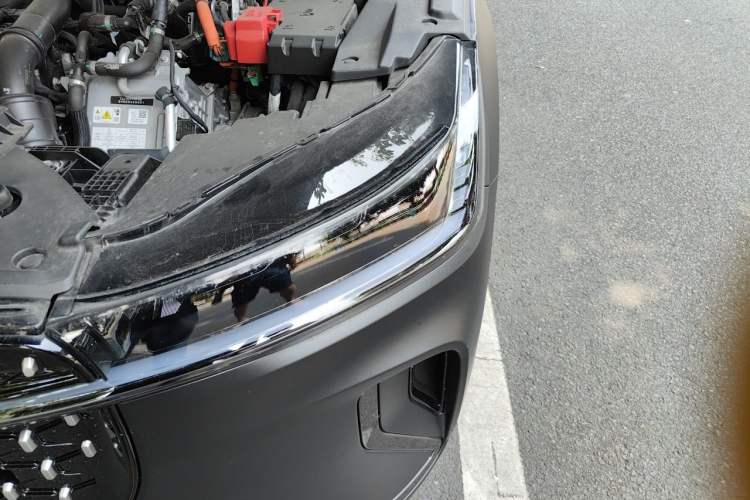 Used Lincoln Nautilus 2023 2.0T All-Wheel-Drive Zunrui Hybrid Version Engine Bay Left