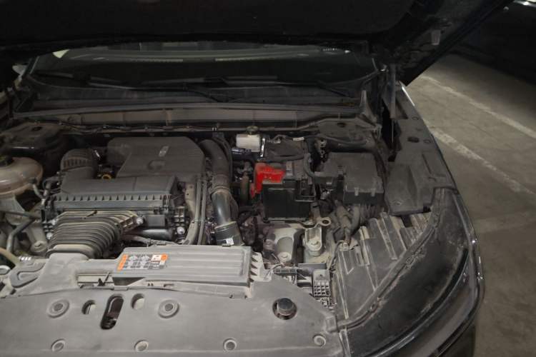 Used Lincoln Nautilus 2023 2.0T Four-Wheel Drive Luxury Edition Engine Bay Left