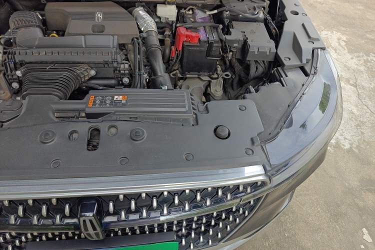 Used Lincoln Nautilus 2023 2.0T Four-Wheel Drive Zunrui Version Engine Bay Left