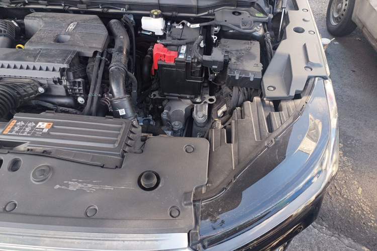 Used Lincoln Nautilus 2023 2.0T Four-Wheel Drive Luxury Edition Engine Bay Left