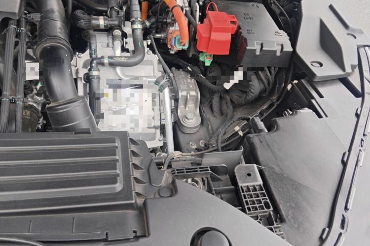 Used Lincoln Nautilus 2023 2.0T All-Wheel-Drive Zunrui Hybrid Version Engine Bay Left