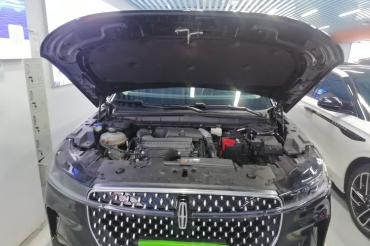 Used Lincoln Nautilus 2023 2.0T All-Wheel-Drive Luxury Edition Engine Bay