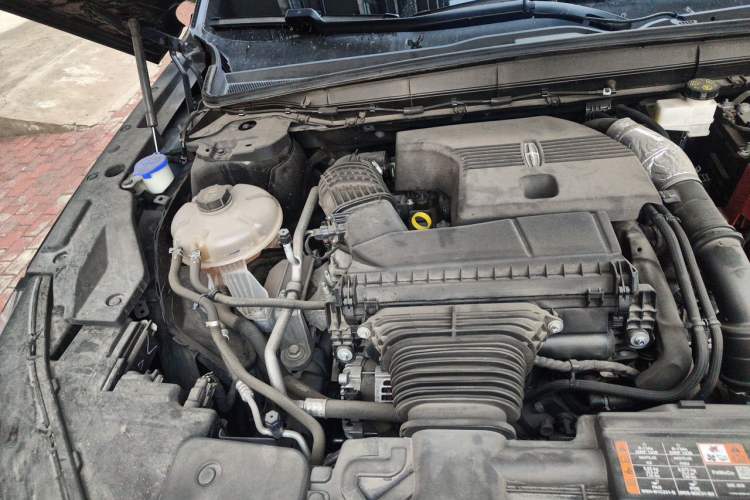 Used Lincoln Nautilus 2023 2.0T Four-Wheel Drive Zunrui Version Engine Bay Right